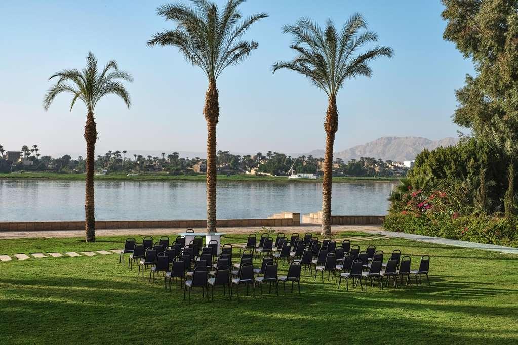 Steigenberger Resort Achti Luxor Facilidades foto The lawn at the Arizona Inn