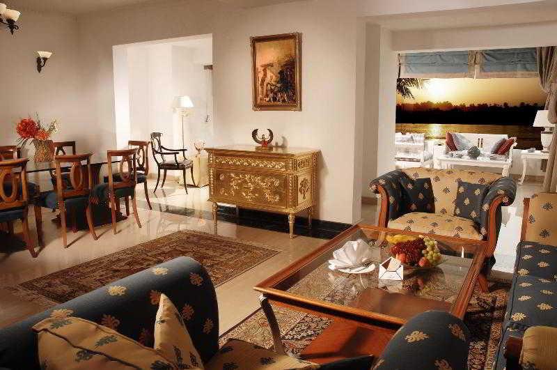 Steigenberger Resort Achti Luxor Exterior foto A living room