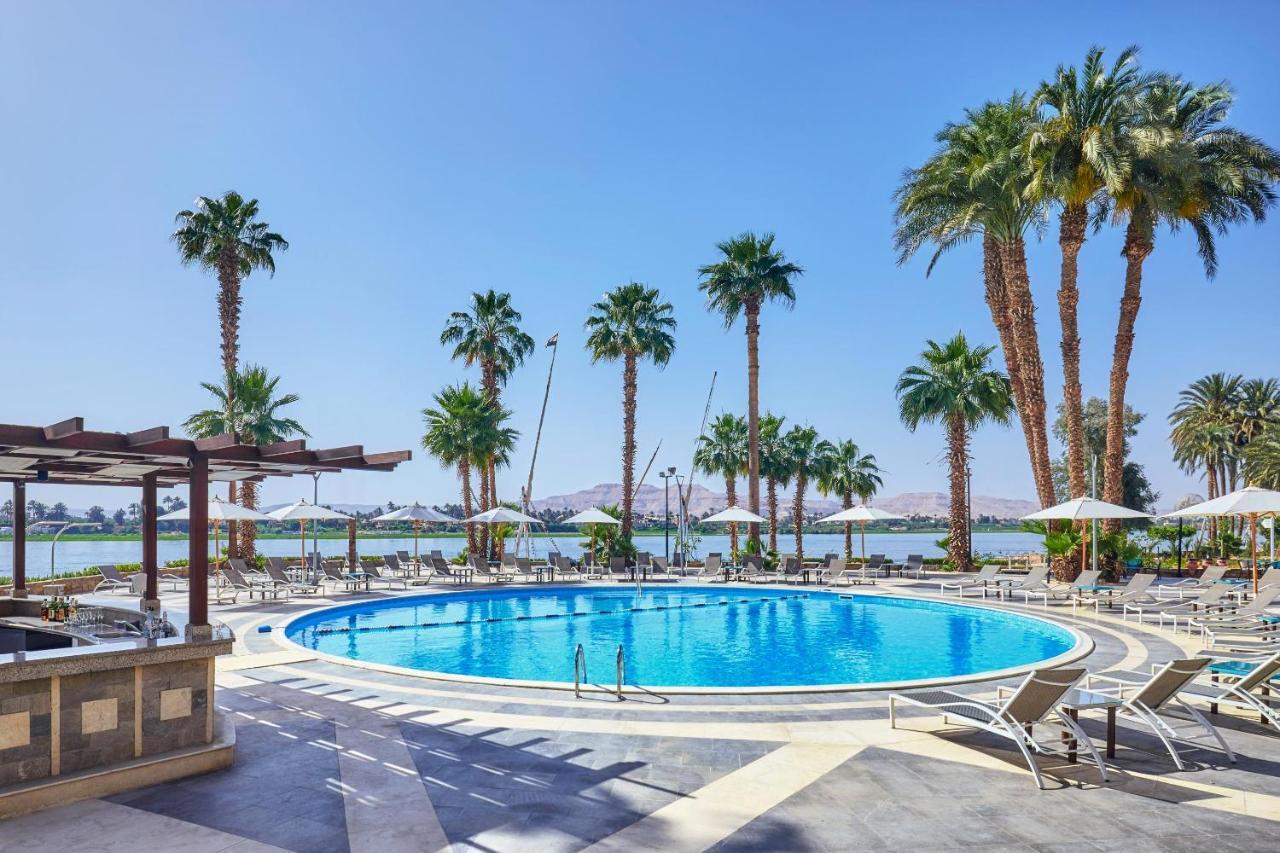 Steigenberger Resort Achti Luxor Exterior foto The pool at the Hilton Luxor